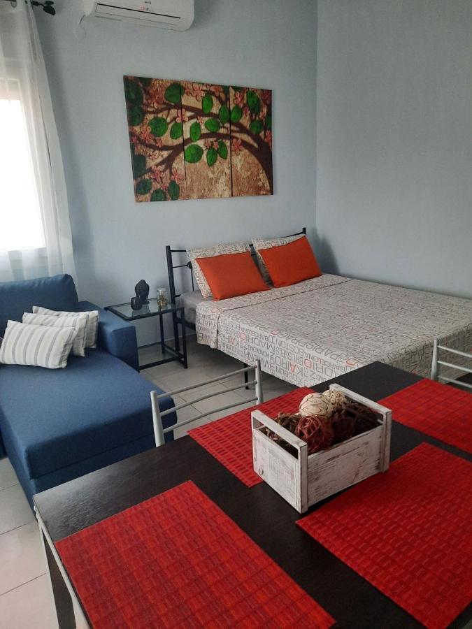 Park view apartment in Paralia Dionisiou Esterno foto